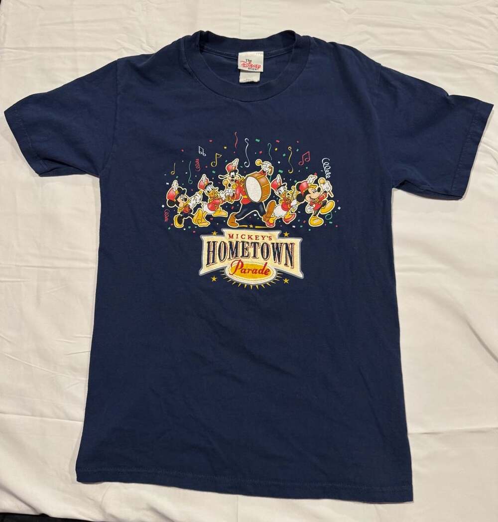 Vintage The Disney Store Mickey's Hometown Parade Graphic T-Shirt